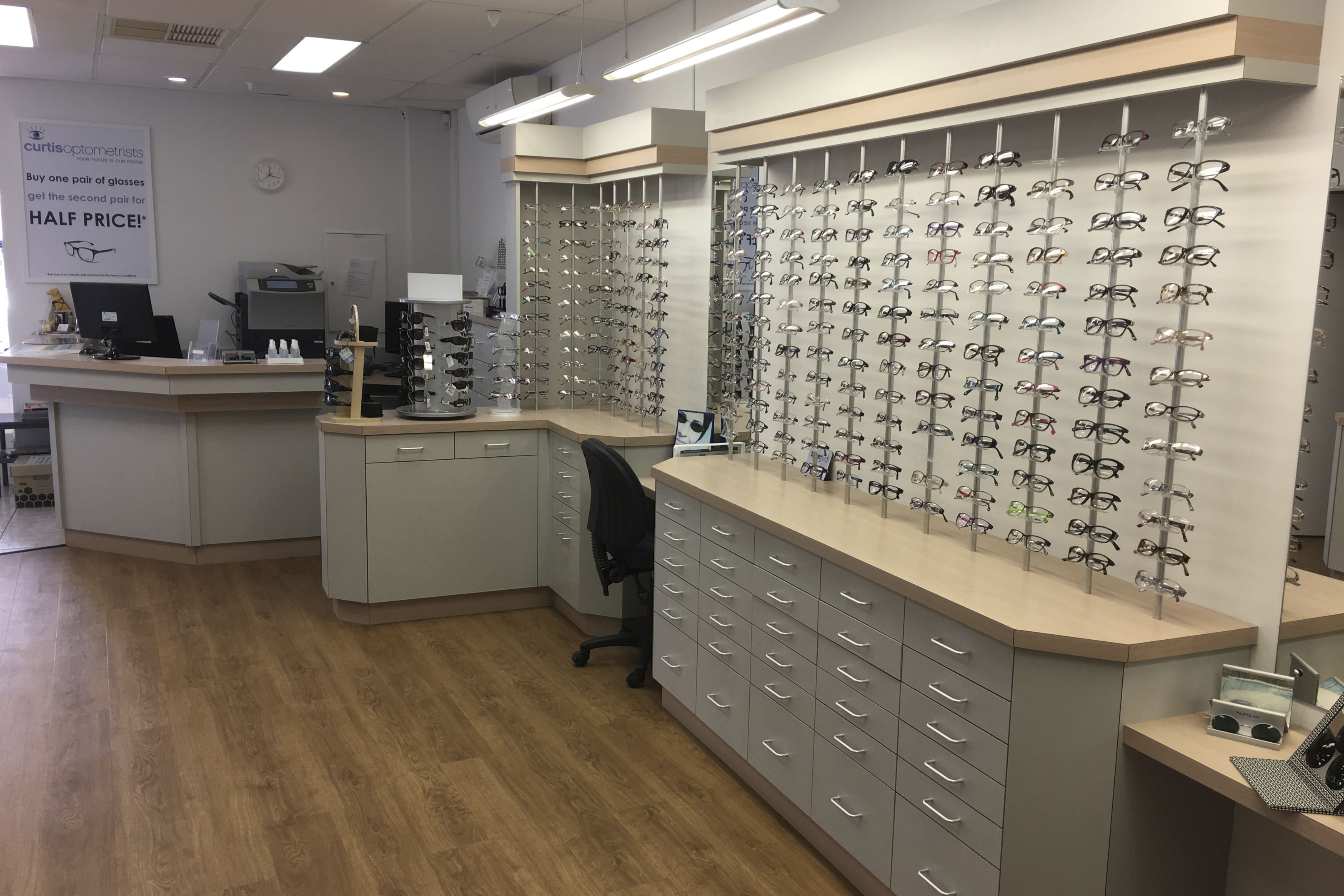 Optometrist in Greenwood Curtis Optometrists ProVision