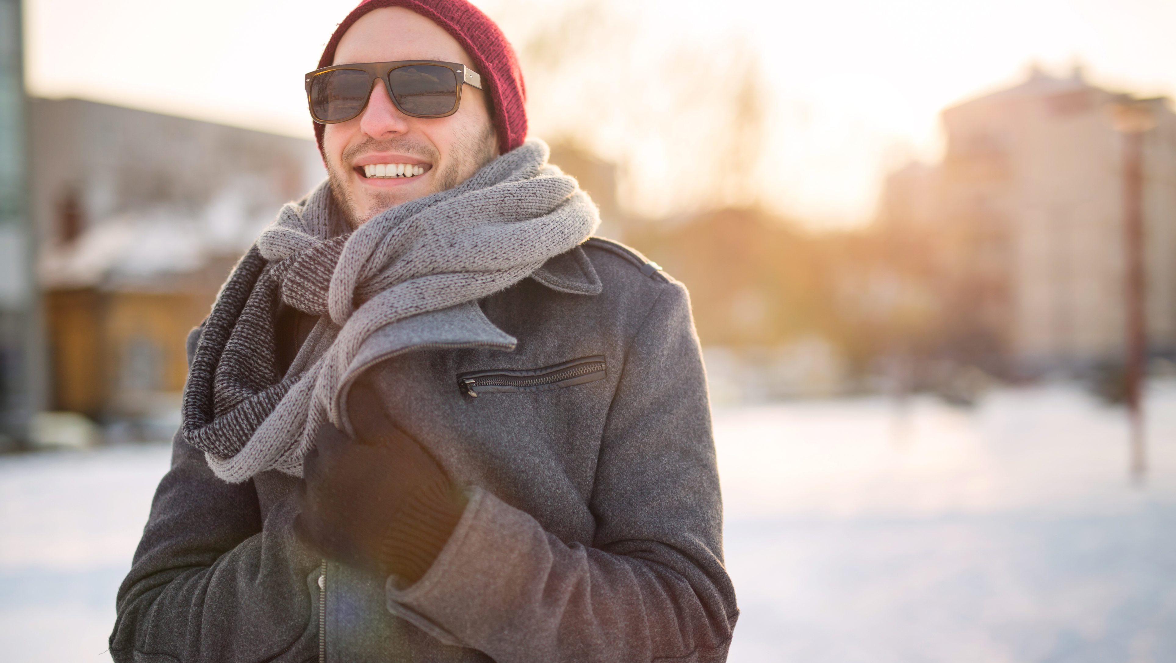 5 reasons to wear sunglasses in the winter
