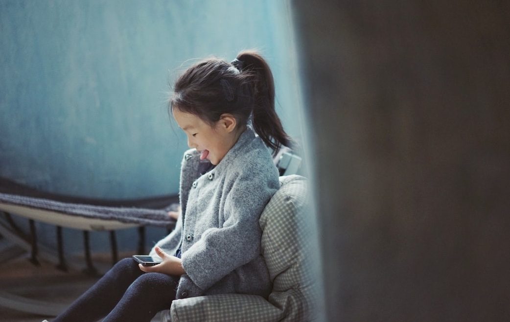 screen time leading to dry eyes in kids